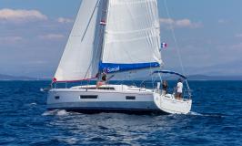 Sunsail 42 Sailing